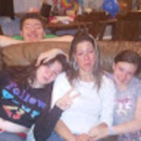 Meet your Posher, Amanda - Picture 1 of 1